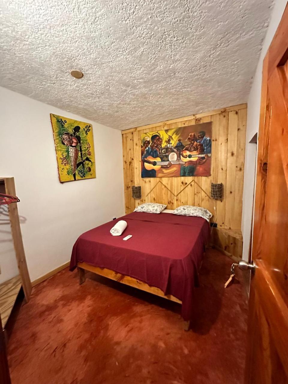 Hostel La Ballena Backpacker Las Galeras Exterior photo