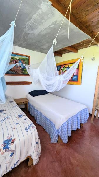 Hostel La Ballena Backpacker Las Galeras Exterior photo